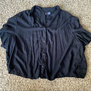 NWOT Cropped Black Button Down